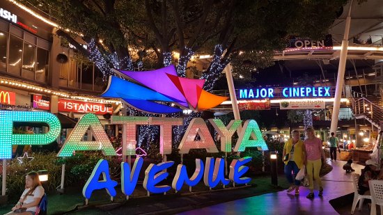 The Avenue Shopping Mall in Pattaya